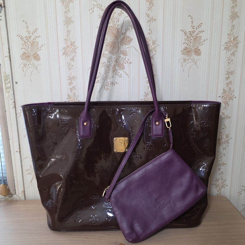MCM Limited Additon Brown and Purple Tote Bag Spacious and Glossy With Wristlet